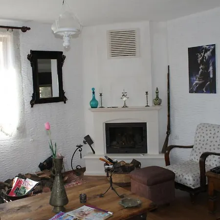 Bizim Ev (adults Only) 酒店 2*