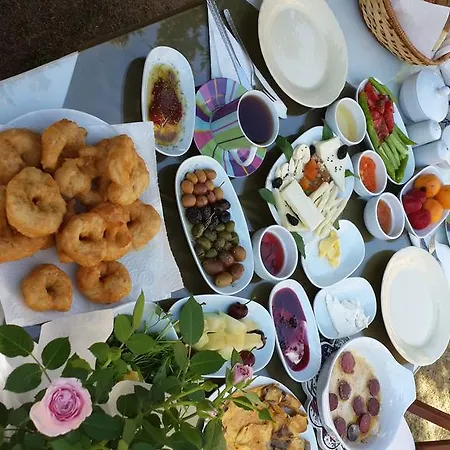 Ξενοδοχείο Bizim Ev Hotel (Adults Only)