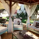 Bizim Ev (adults Only) Алачати